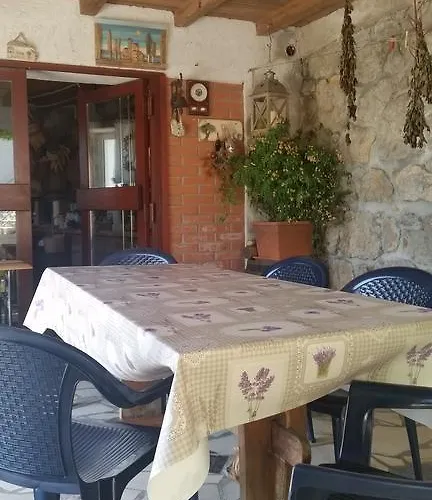 Vesna Free Parking Abbazia